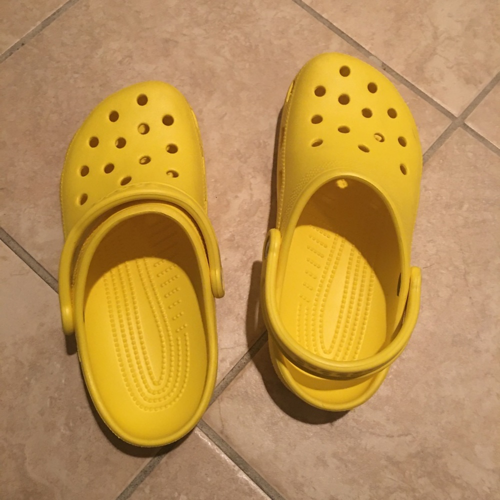 Crocs Size 7. Worn twice. Good condition.